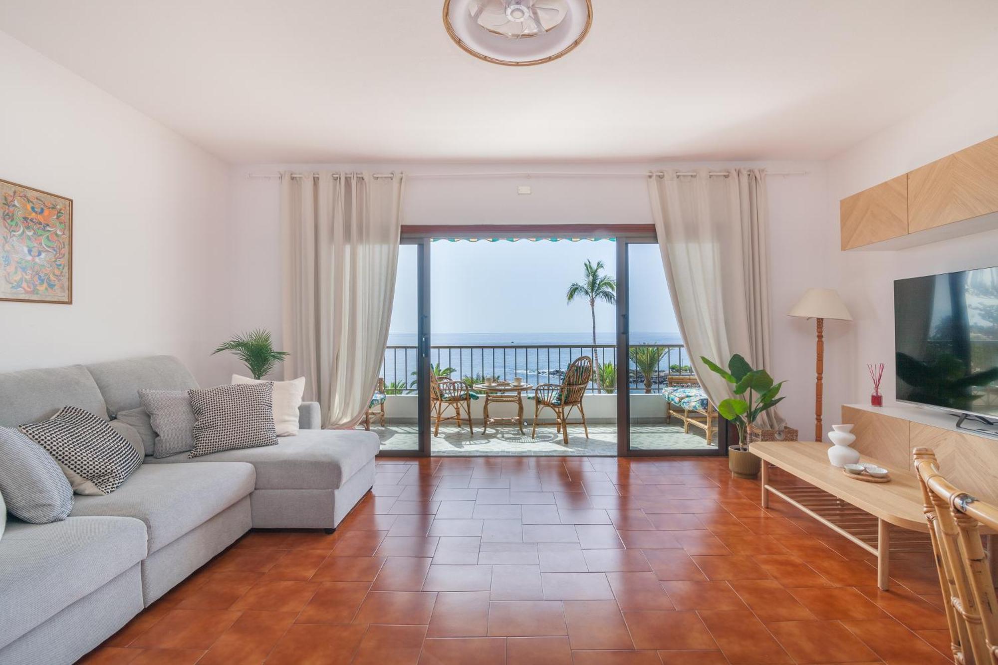 Casa De Franco - Ocean View, Terrace, Balcony, 50M From Playa La Arena, Fibre Net Apartment Puerto de Santiago  Exterior photo